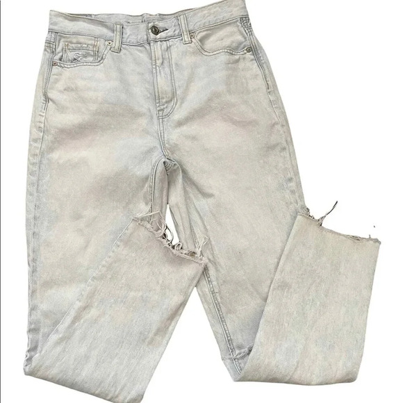 American Eagle Outfitters Distressed Mom Jeans Size 4 Raw Hem Light Wash - Picture 7 of 11
